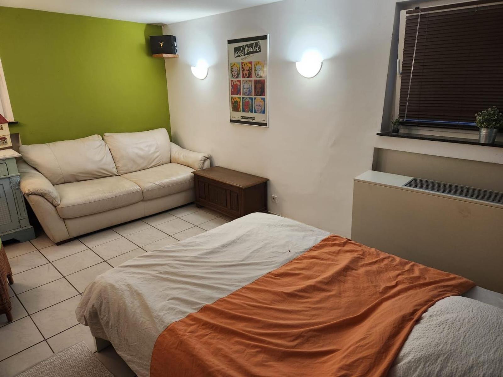 Casa Blanca Mit Privatem Schwimmbad 26 Grad Und Sauna Duisburg